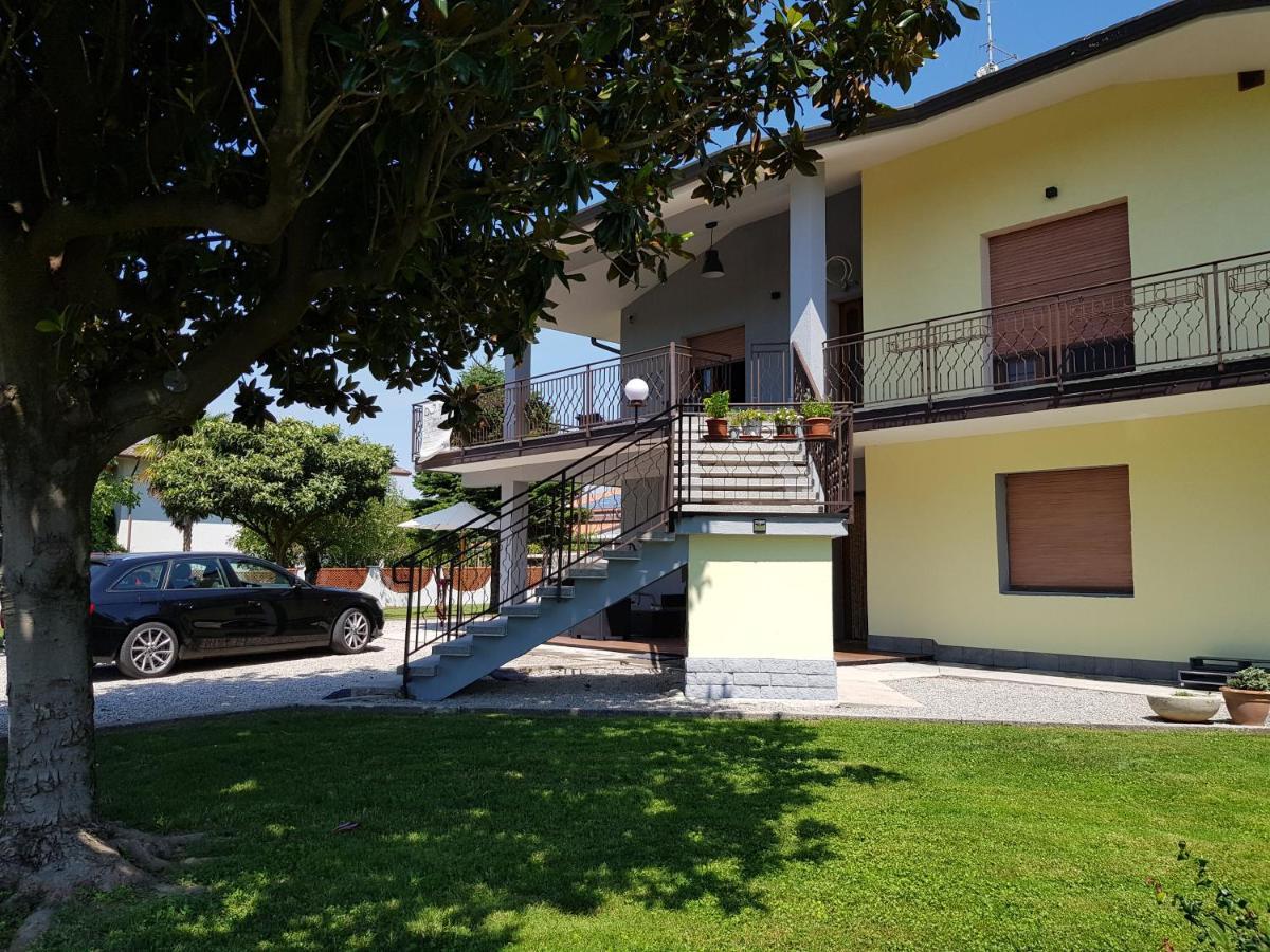 La Casa Delle Magnolie Villa San Canzian dʼlsonzo Exteriör bild
